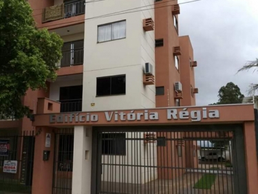 Vila Aurora, Edifício Vitória Régia